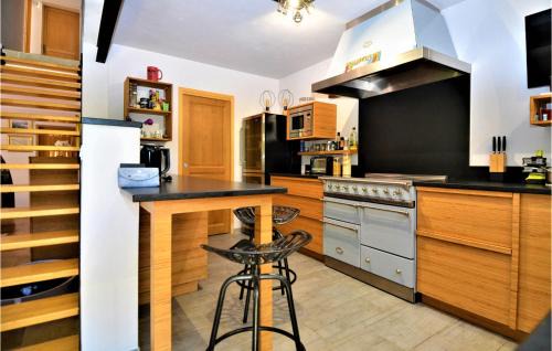 Lafare Casa | Amazing Home In Lafare With Kitchen