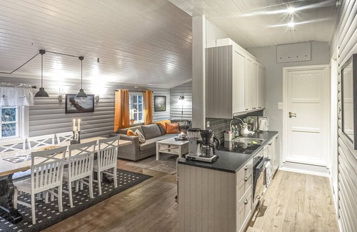 Valberg Casa | Increíble casa en Leknes con cocina