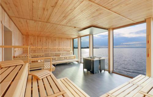 Lembruch Casa | Amazing Home In Lembruchdümmer See