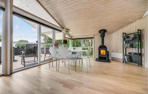 Tranbjerg J Casa | Amazing Home In Mårslet With Wifi