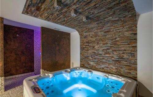Magliolo Casa | Amazing Home In Magliolo With Sauna