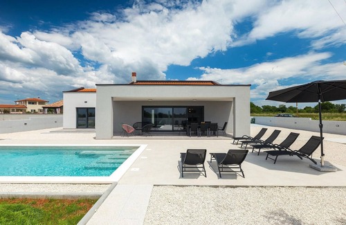Loborika Casa | Increíble casa en Marcana