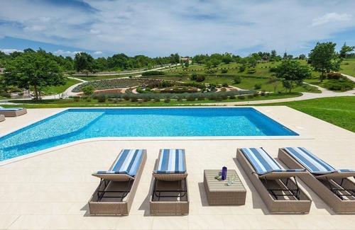 Divsici Casa | Increíble casa en Marcana