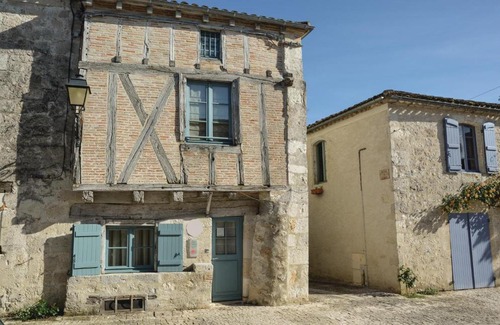 Monjoi Casa | Amazing home in Montjoi with 2 Bedrooms and WiFi