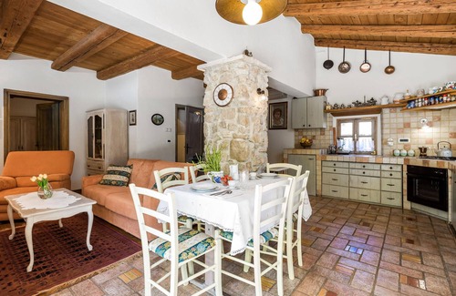 Sucici Casa | Increíble casa en Moscenice con WiFi