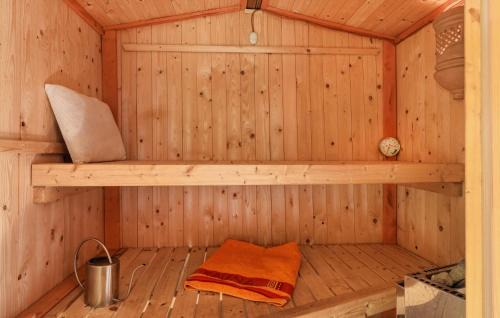 Nideggen Casa | Amazing Home In Nideggen With Kitchen
