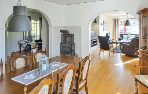 Fusa Casa | Amazing Home In Nordtveitgrend