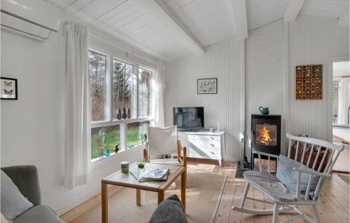 Rrvig Casa | Amazing Home In Rørvig With Kitchen