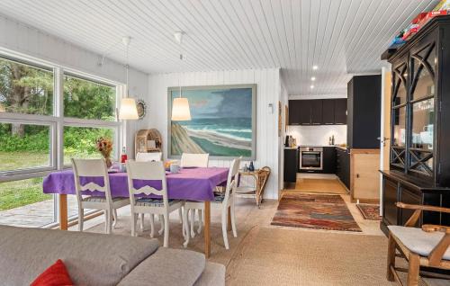 Ronbjerg Casa | Amazing Home In Roslev With Wifi