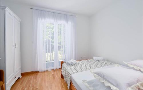 Sinj Casa | Amazing Home In Sinj With Wifi