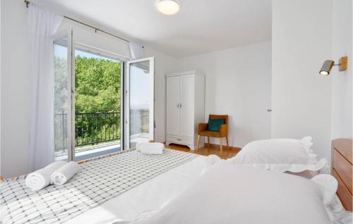 Sinj Casa | Amazing Home In Sinj With Wifi