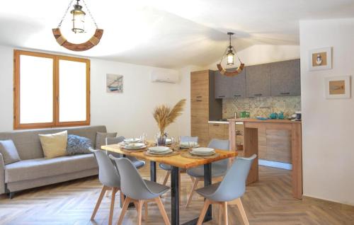 Solanas Casa | Amazing Home In Solanas, Sinnai With Wifi