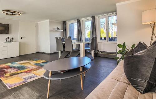 Devin Casa | Amazing Home In Stralsund With Wifi