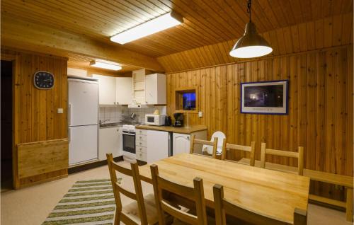 Syssleback Casa | Amazing Home In Sysslebäck With Wifi