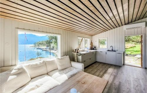 Kvam Casa | Amazing Home In Tørvikbygd With Wifi