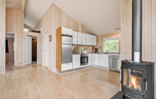 Skaven Strand Casa | Amazing Home In Tarm With Wifi