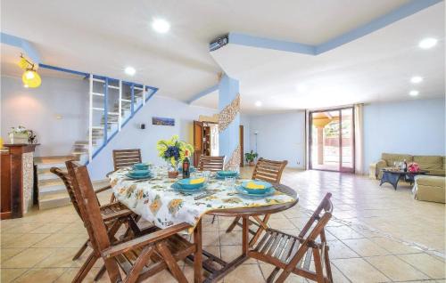 Mondragone Casa | Amazing Home In Torre Di Pescopaganoce