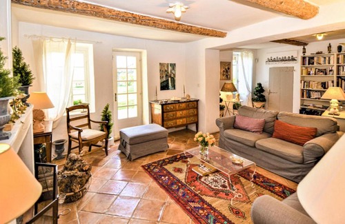Violes Casa | Amazing home in Viols with 4 Bedrooms, WiFi and Outdoor swimming pool