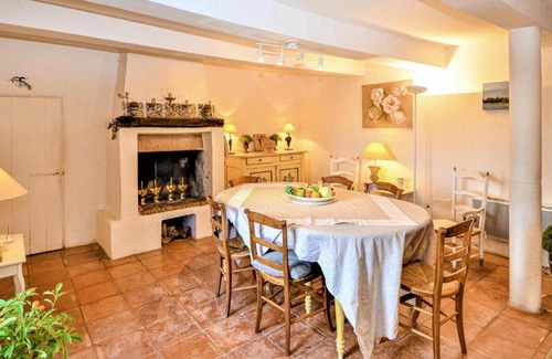 Violes Casa | Amazing home in Viols with 4 Bedrooms, WiFi and Outdoor swimming pool