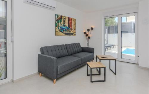 Vrsi Casa | Amazing Home In Vrsi With Wifi
