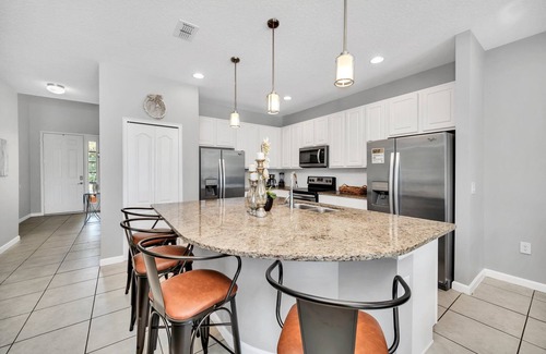 Sunridge Woods Casa | Amazing HOME W/POOL, GAME ROOM NEAR DISNEY, 8 BEDS