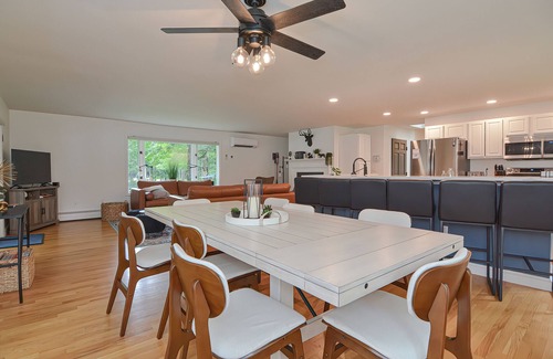 South Casco Casa | Amazing HUGE 6 bdrm Sebago Lake Waterfront Home