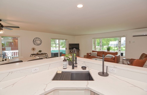 South Casco Casa | Amazing HUGE 6 bdrm Sebago Lake Waterfront Home