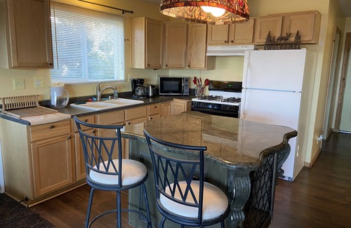 Julian Casa | Amazing lake and sky views from this private 3 bed, 2 bathroom, fireplace home.