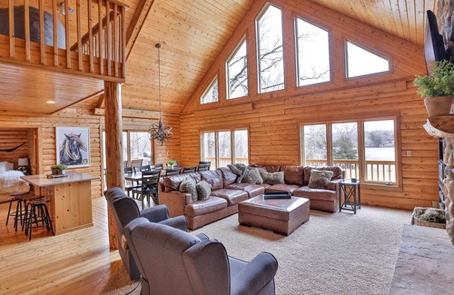 Richmond Casa | Amazing Lake Home en la cadena de los lagos: ideal para familias y amigos