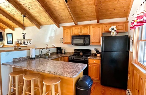 Oxford Cabina | Amazing Lake View~Wood Stove~Deck~Outdoor Shower