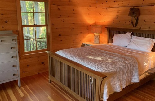 Colchester Cabina | Amazing Lakefront Cabin with Great Swimming & Epic Views