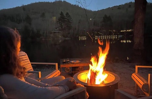 Cullowhee Casa | Amazing Lakefront home with private NEW dock
