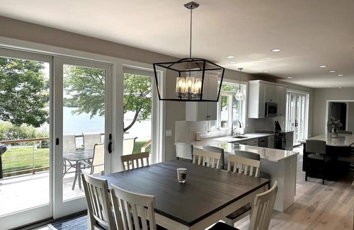 Centerville Casa | Amazing Lakefront Retreat w/ Private Beach, Dock