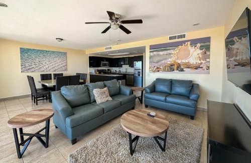 Las Conchas Casa | Amazing Location Close to it all Great Price