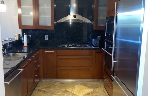 Irvine Business Complex Casa | Amazing Location in Heart of Irvine