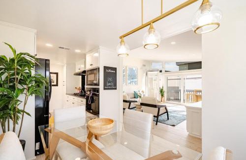 El Porto Casa | Amazing location, Unique Oceanfront Beach House!
