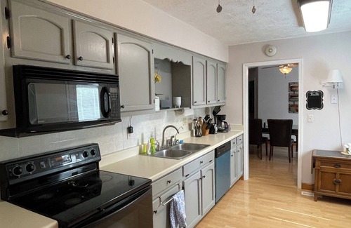 Murfreesboro Casa | Amazing Location with Amazing Conveniences! Close to 840 and I-24