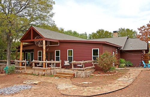Granbury Cabina | Amazing Log Home on 4 acres