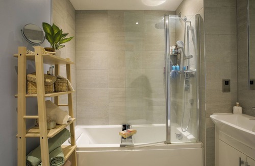 Barking Apartamento | Amazing London City Views and Transport Links