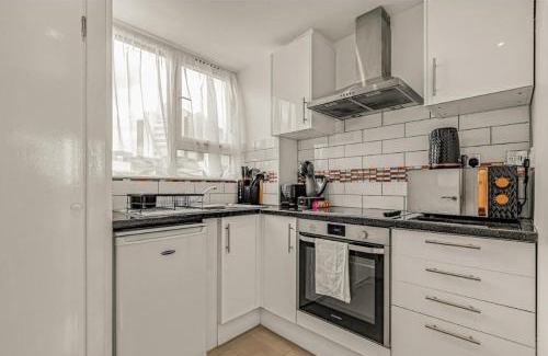 Tower Hill Apartamento | Amazing Marina-Overlooking 1Bed