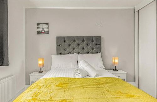 Tower Hill Apartamento | Amazing Marina-Overlooking 1Bed