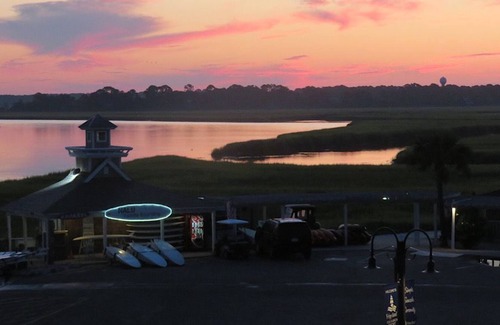 Bonito Boathouses Casa | Amazing marsh water views, golf cart included