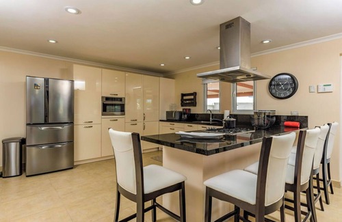 Paradera Villa | Amazing Modern 4BR3BA Villa w/ Large Private Pool
