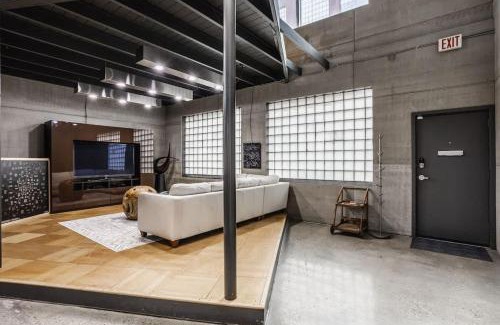 Chatham-Arch Casa | Amazing Modern Chic Mass Ave Townhome with Amenities