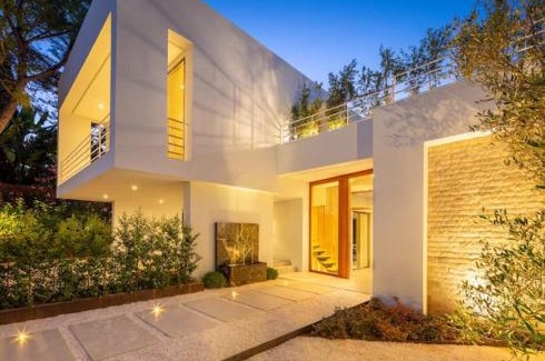 Nueva Andalucia Villa | Amazing modern villa located mins from beach RDR234