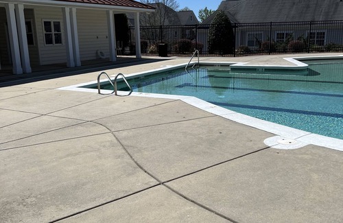 Charlotte Casa | Amazing New Luxury 2 Bdrm Townhome Pool South Charlotte in heart of Ballantyne