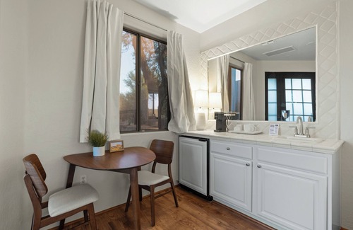 Mirabel Village Casa | Amazing Oasis w/Stunning Views & Private Hot Tub in Scottsdale, AZ!