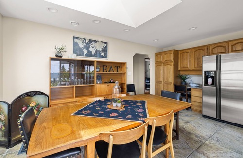 Colwood Casa | Amazing Ocean Views, Hot Tub, Sleeps 10!