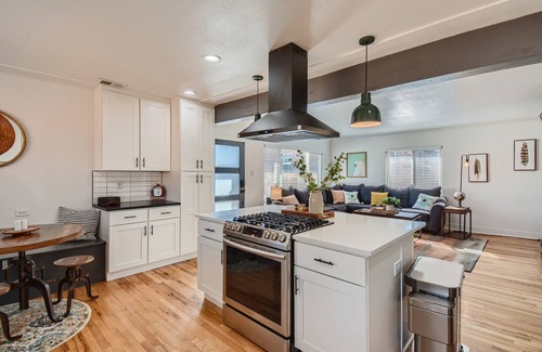 Northeast Park Hill Casa | Amazing Park Hill 3 BR with Hot Tub, Pet Friendly, w/ Great Entertainment Areas