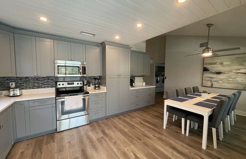Providence Lakes Casa | Amazing Pool Oasis*15 min Downtown Tampa*Lake view